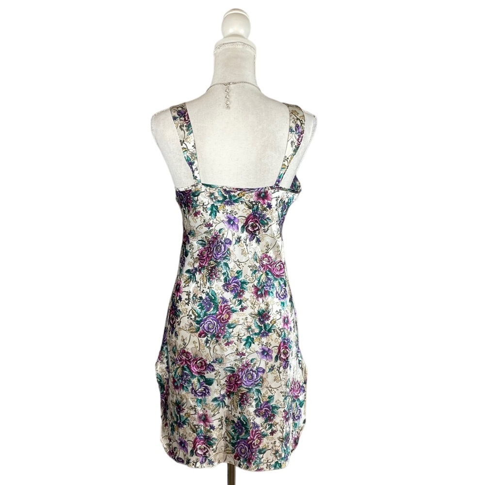 Vintage Addonna Purple Teal Floral Print Slip Rounded Neck Sits High On Thigh - Picture 5 of 7
